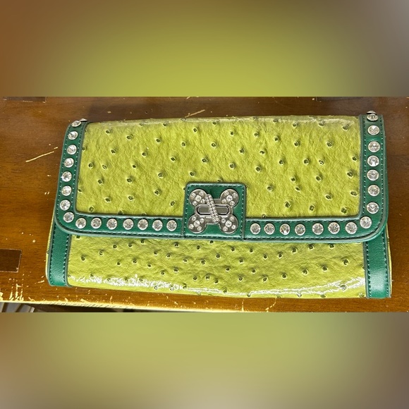 Studded Faux Leather Crocodile  Green Clutch/Hand Bag/Shoulder Bag - Picture 1 of 8